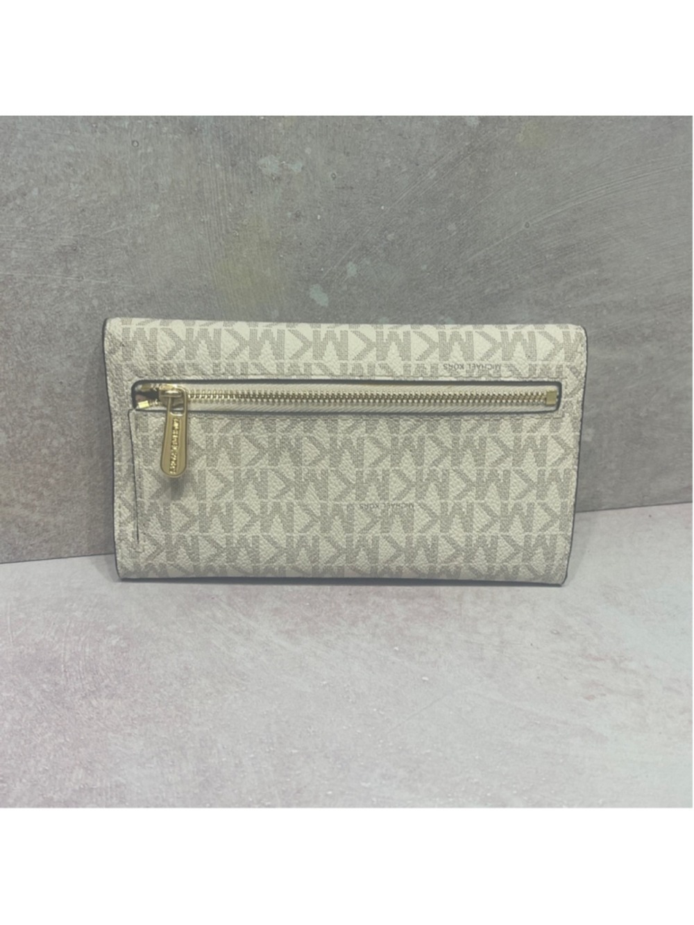 Michael Kors Signature Logo Trifold Wallet Pink & White Vanilla/Ballet Pink - Picture 5 of 8